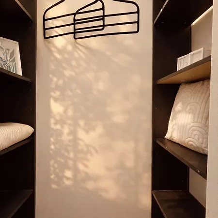 Sunny Wola Apartment *